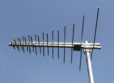 SEC log-periodic dipole array